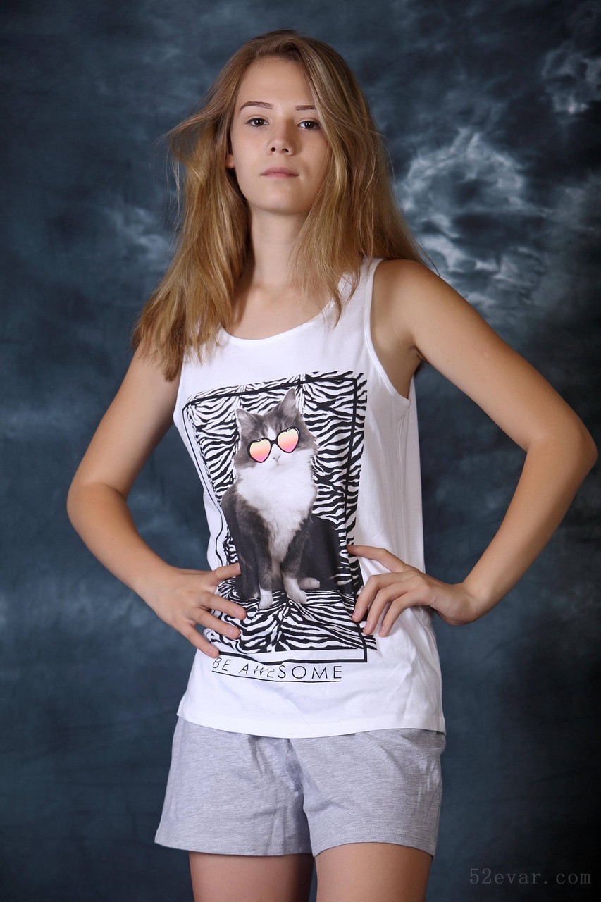 [146P] Elona猫猫背心写真