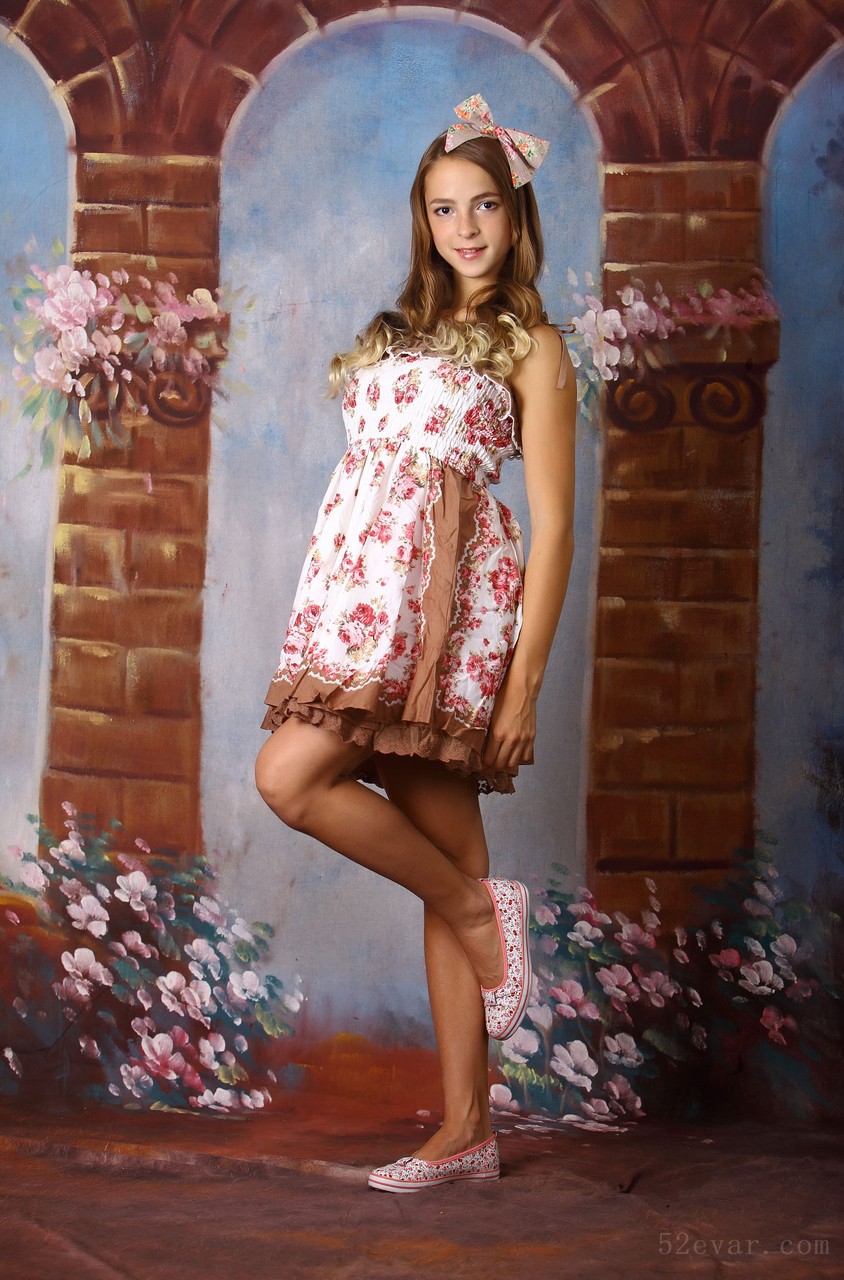 Eva花裙写真